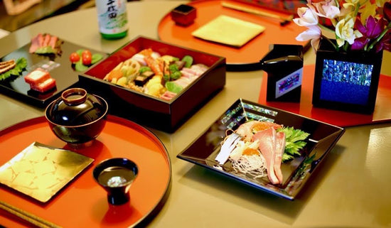 新春に！超逸品百万円　螺鈿　美術品　輪島塗　名門　五島屋　螺鈿入り　花瓶　作家物 新春に！超逸品百万円 螺鈿 美術品 輪島塗 名門 五島屋 螺鈿入り